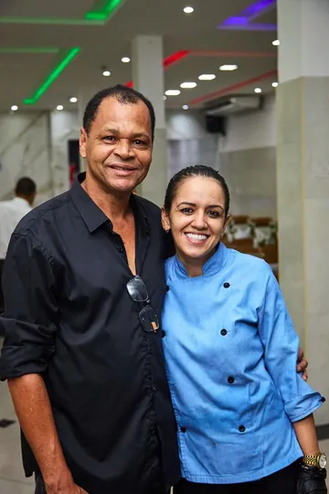 Equipe do Buffet Big House pronta para o serviço
